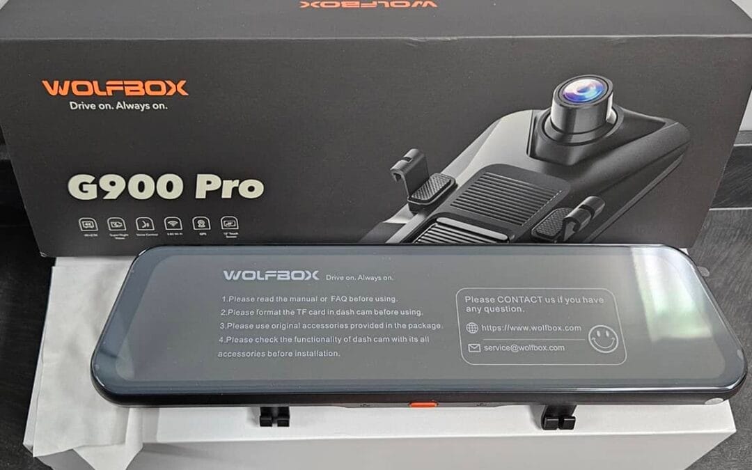 L'encombrement de la WolfBox G900 Pro Dash Cam dépasse-t-il ses images claires ?