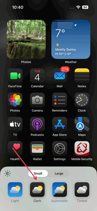Écran d'accueil de l'iPhone avec vue d'icônes sombres.