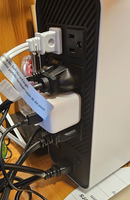 Dispositifs connectés à UPS.