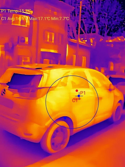 Lire de température ciblée avec caméra thermique P2 Master.