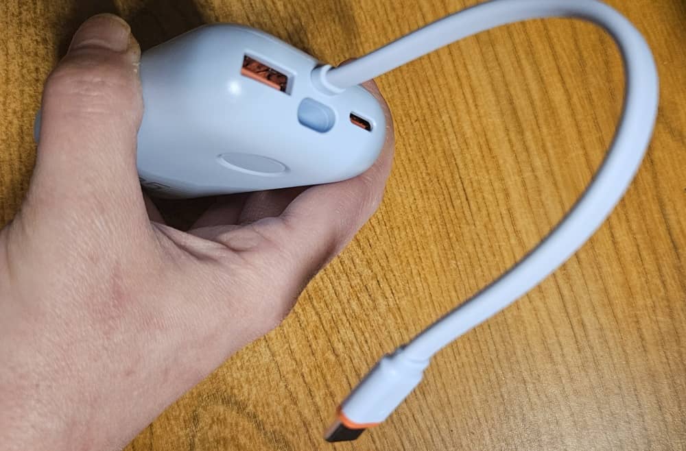 Câble USB-C sur le K1.