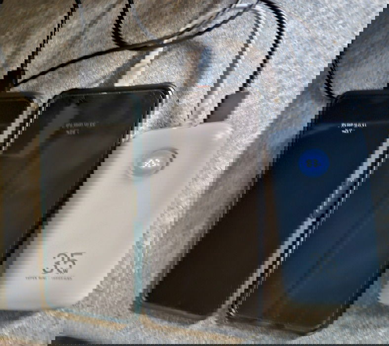 Facturer plusieurs téléphones à la fois.