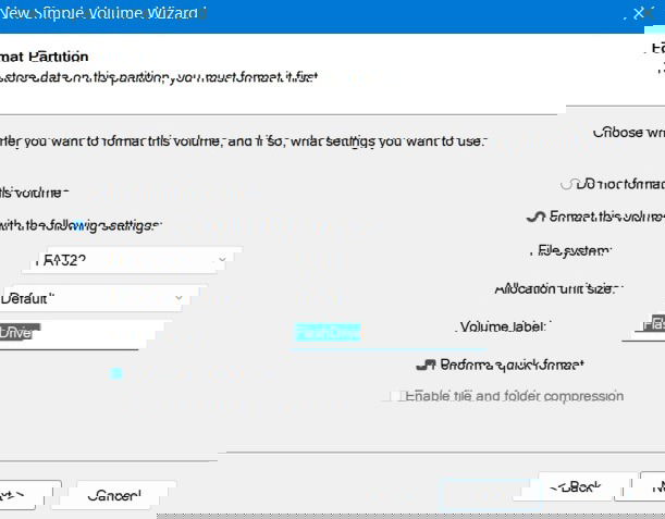 La gestion du disque répertorie un certain nombre d'options de partition de format pour un lecteur USB.