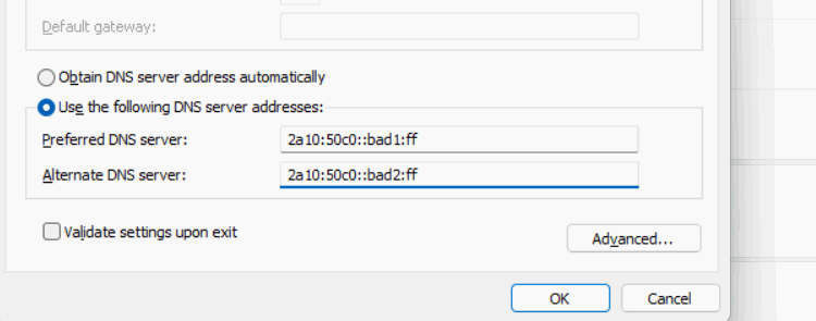 Paramètres DNS dans Windows 11 montrant l'adresse Adguard DNS