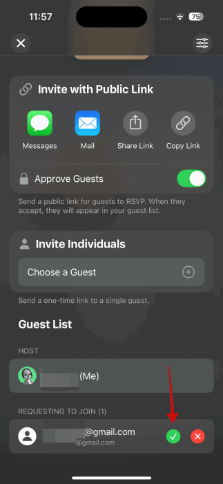 Approuvant l'invité pour rejoindre l'événement dans Invite App sur iPhone.