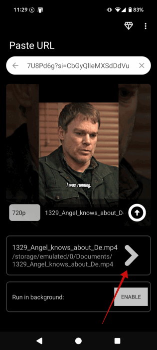 Tapage du lien dans l'application SaveFrom sur Android pour voir le court-circuit YouTube téléchargé.