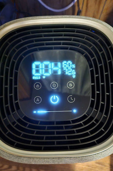 Contrôles sur le purificateur Clearbreathe.