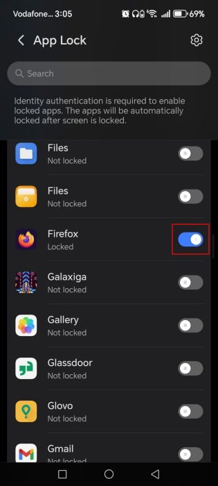 Basculer sur le verrou pour des applications spécifiques sur le téléphone d'honneur.