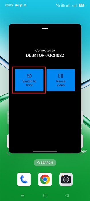 Utiliser un "Passer à l'avant" Option pour connecter l'objectif avant d'une caméra Android à l'ordinateur portable.