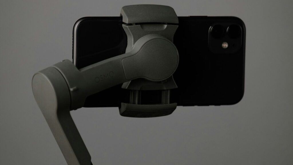 Featured Image: Use Android Phone As Windows Webcam