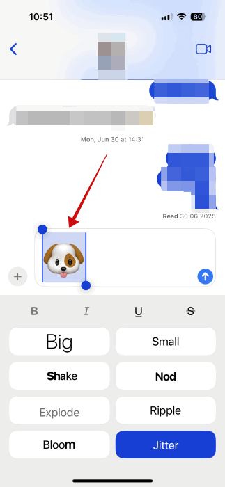 Application de l'effet d'animation sur les emoji dans l'application Messages sur iPhone.