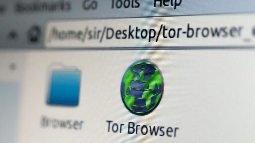 Featured Image: install and use Tor browser in USB drive.