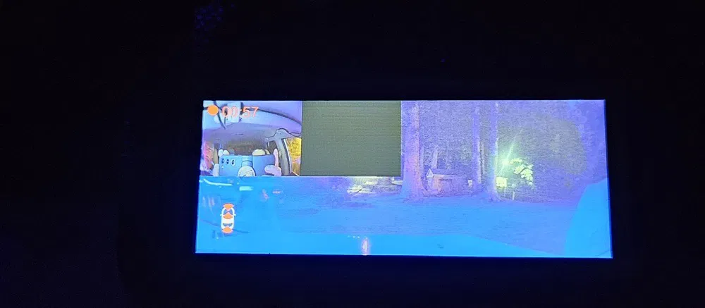 Affichage des trois vues sur la caméra embarquée OMBAR T1 4K.