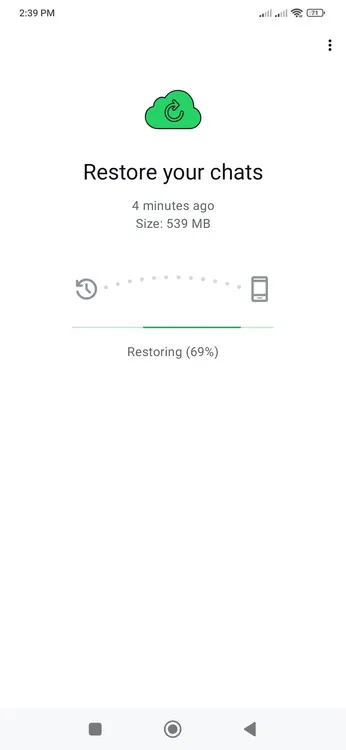 montrant la progression de la restauration
