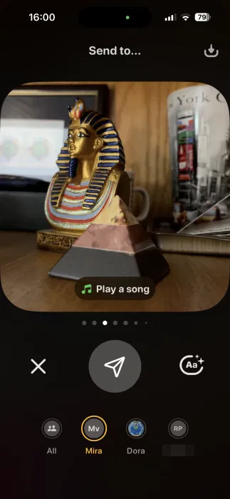 Ajouter une chanson à votre publication dans l'application Locket sur iPhone. 