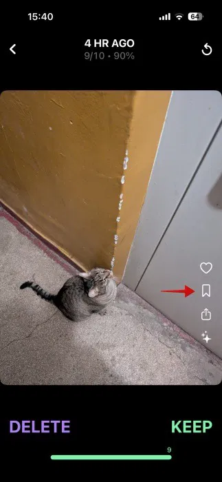 Session de balayage dans le dossier photo à l'aide de l'application Swipewipe sur iPhone.