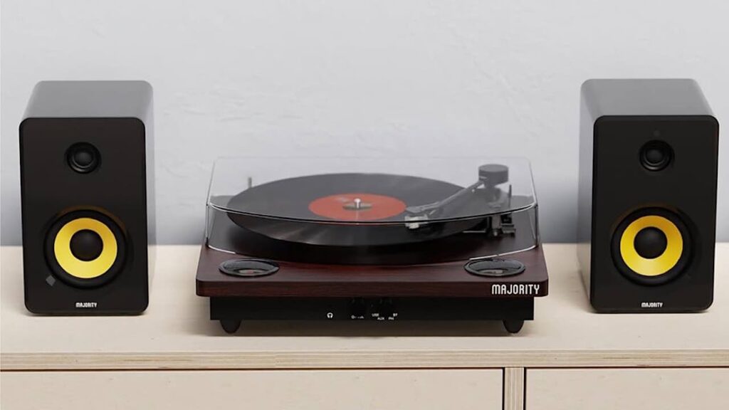 Majority Mojo Bluetooth Turntable Featured