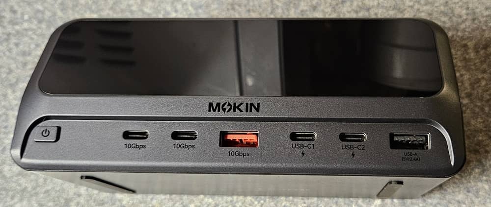 Ports USB à l'avant de la station d'accueil MOKiN 13-en-1.