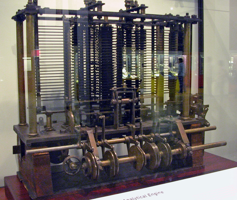 En 1843, Ada Lovelace décrit un moteur à cartes perforées qui pourrait agir sur des symboles aussi bien que sur des chiffres, et même composer de la musique si l&rsquo;harmonie pouvait être réduite à des règles, à l&rsquo;intérieur de sept notes de traducteur trois fois plus longues que le papier lui-même.