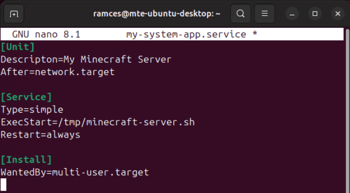 Un terminal montrant un fichier unitaire SystemD simple pour un service au niveau du système.
