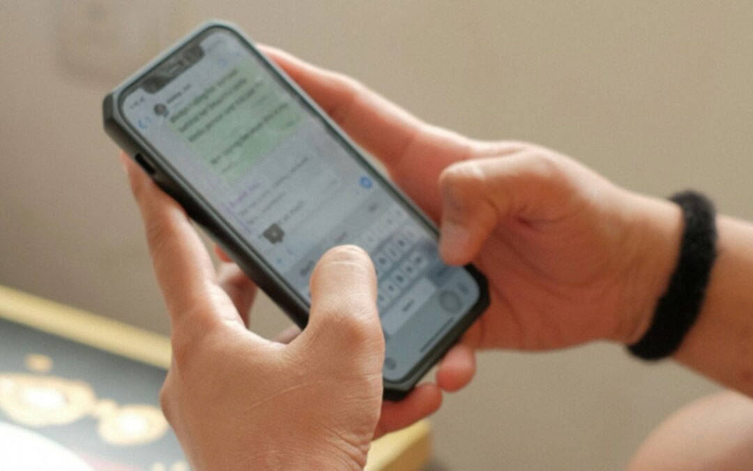 Utilisez la nouvelle fonctionnalité de traduction intégrée à l’application de WhatsApp sur votre iPhone